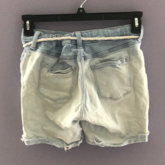 Children’s shorts - Picture 2 of 2